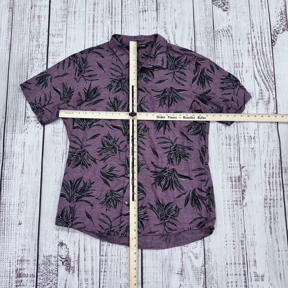 TravisMathew Tropical Leaf Golf Shirt Men’s XL Purple Short Sleeve - Picture 3 of 6